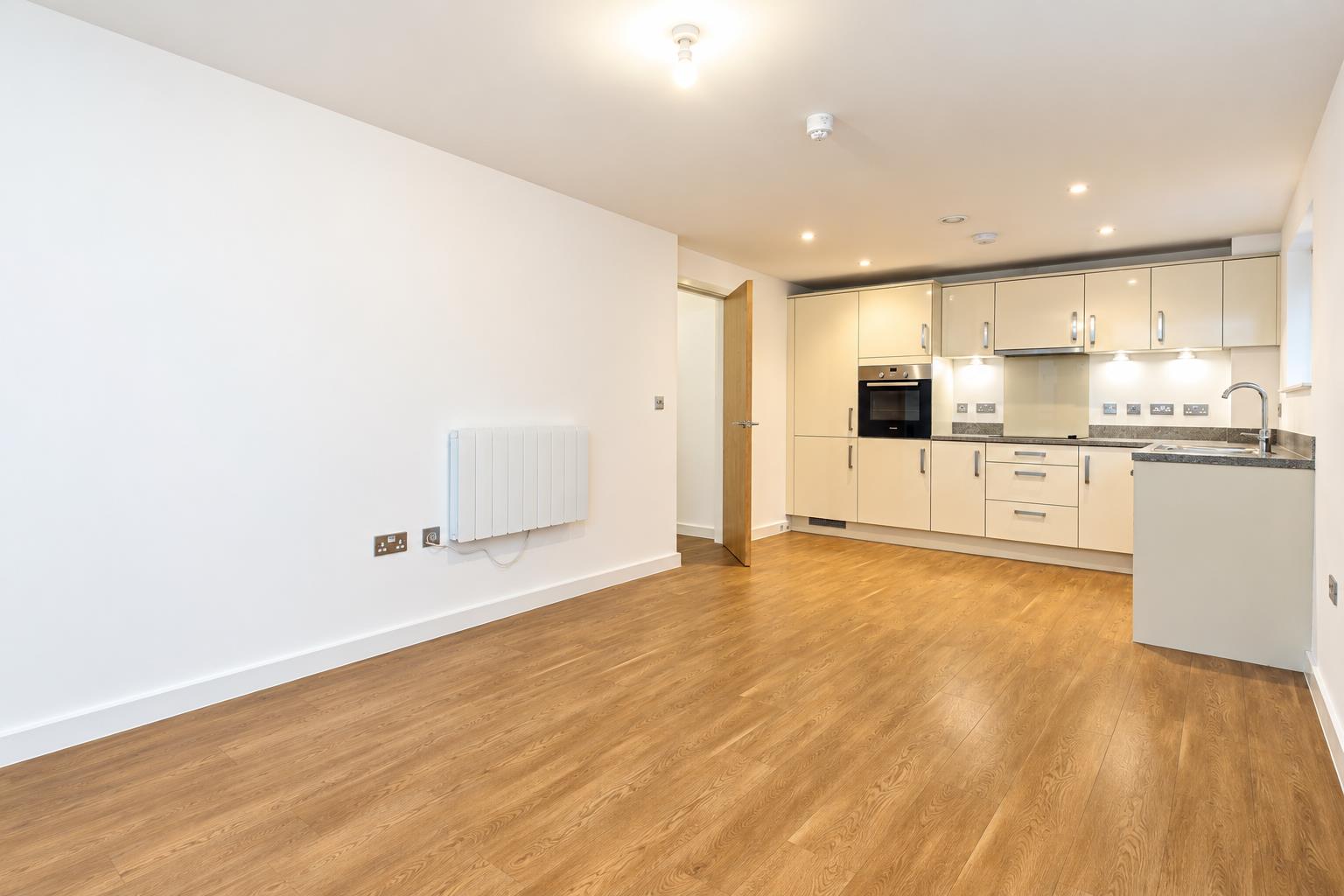 Gambit Avenue, Oakgrove